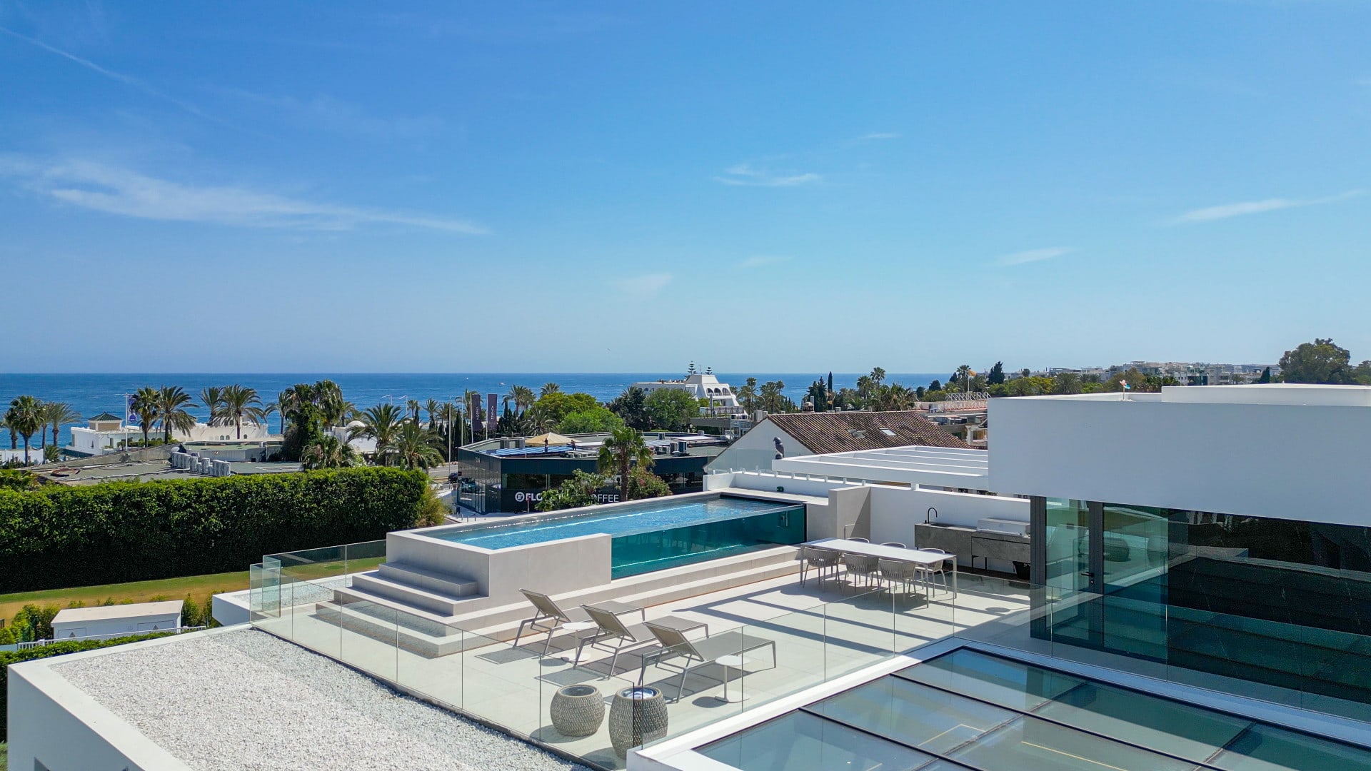 5 Bedroom Villa for Sale in Marbella, Marbella - €9,500,000 - 000046