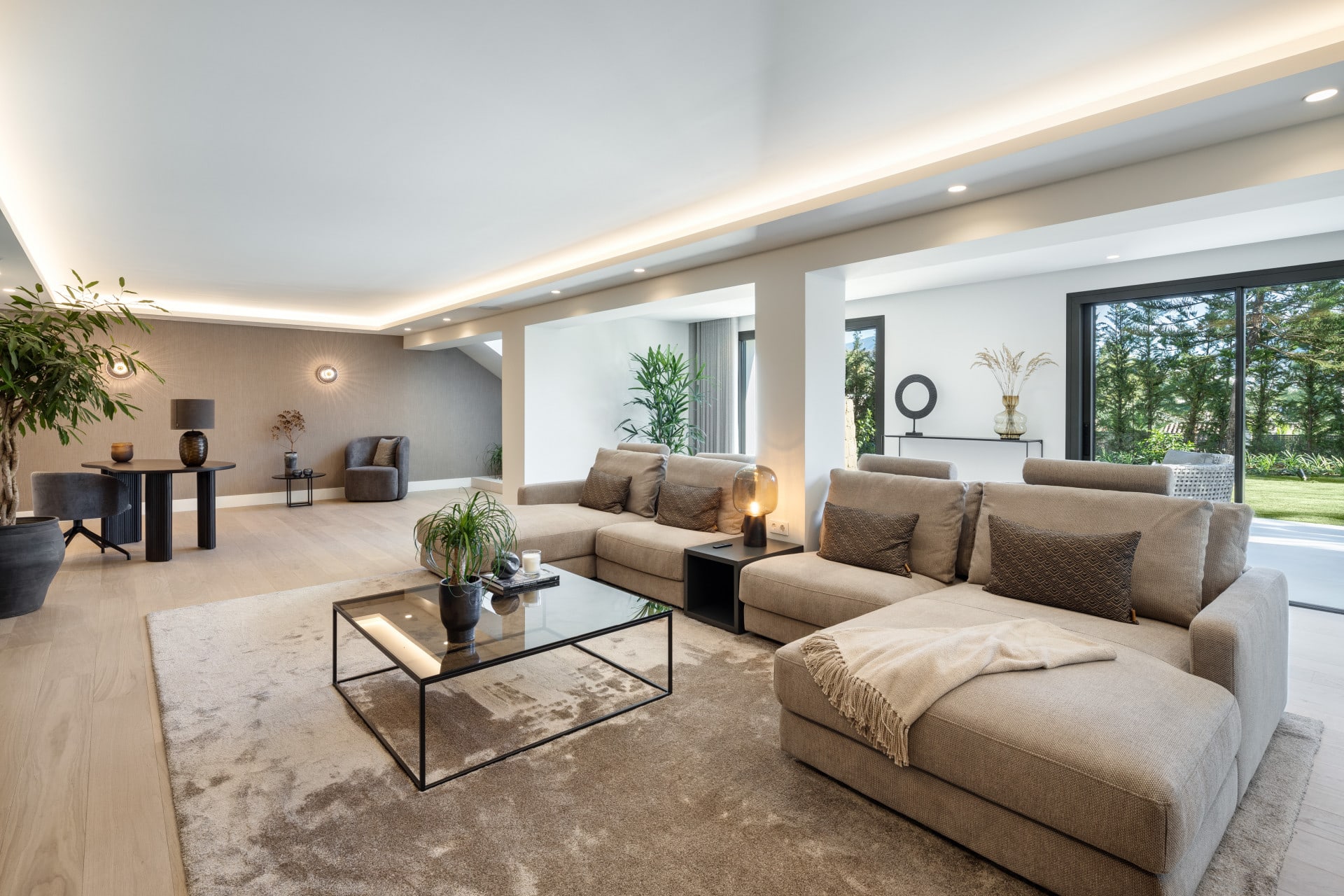 5 Bedroom Villa for Sale in Las Brisas, Marbella, Marbella - €6,250,000 - 000052