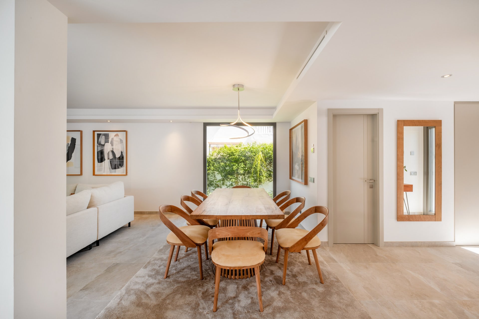 5 Bedroom Villa for Sale in Marbella, Marbella - €2,349,000 - 000062