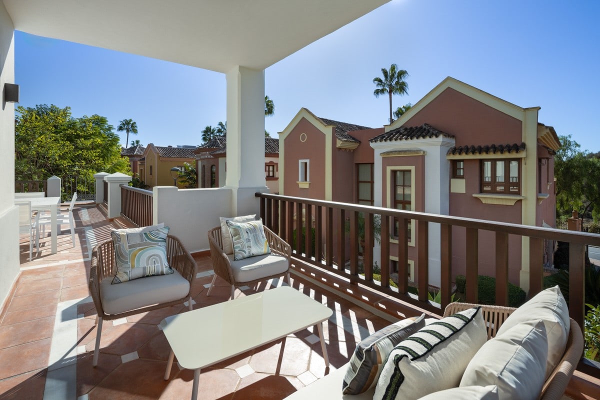 5 Bedroom House for Sale in Marbella, Marbella - €2,600,000 - 000086