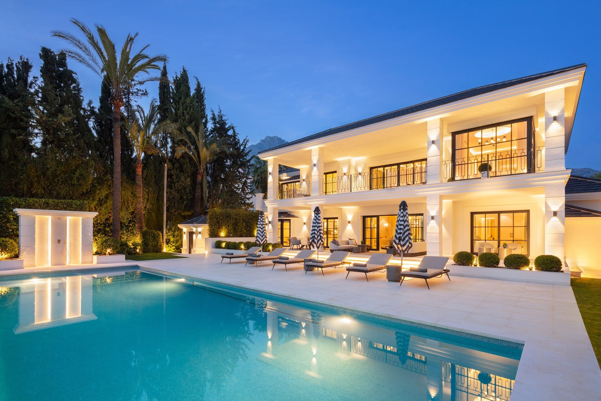 6 Bedroom Villa for Sale in Marbella, Marbella - €14,500,000 - 000165