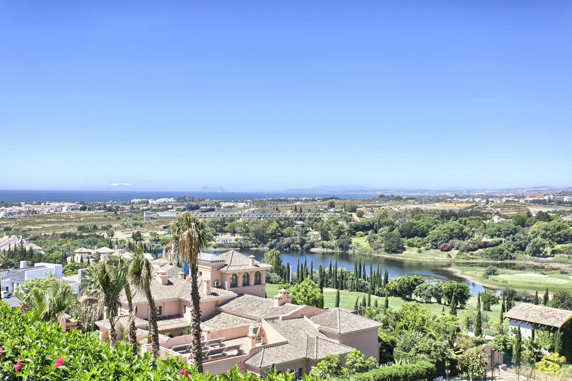 4 Bedroom Villa for Sale in Los Flamingos, Marbella - €3,200,000 - 000219