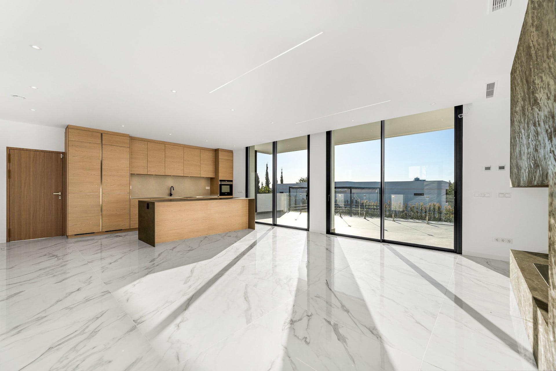 6 Bedroom Villa for Sale in Paraiso Alto, Marbella - €4,000,000 - 000235