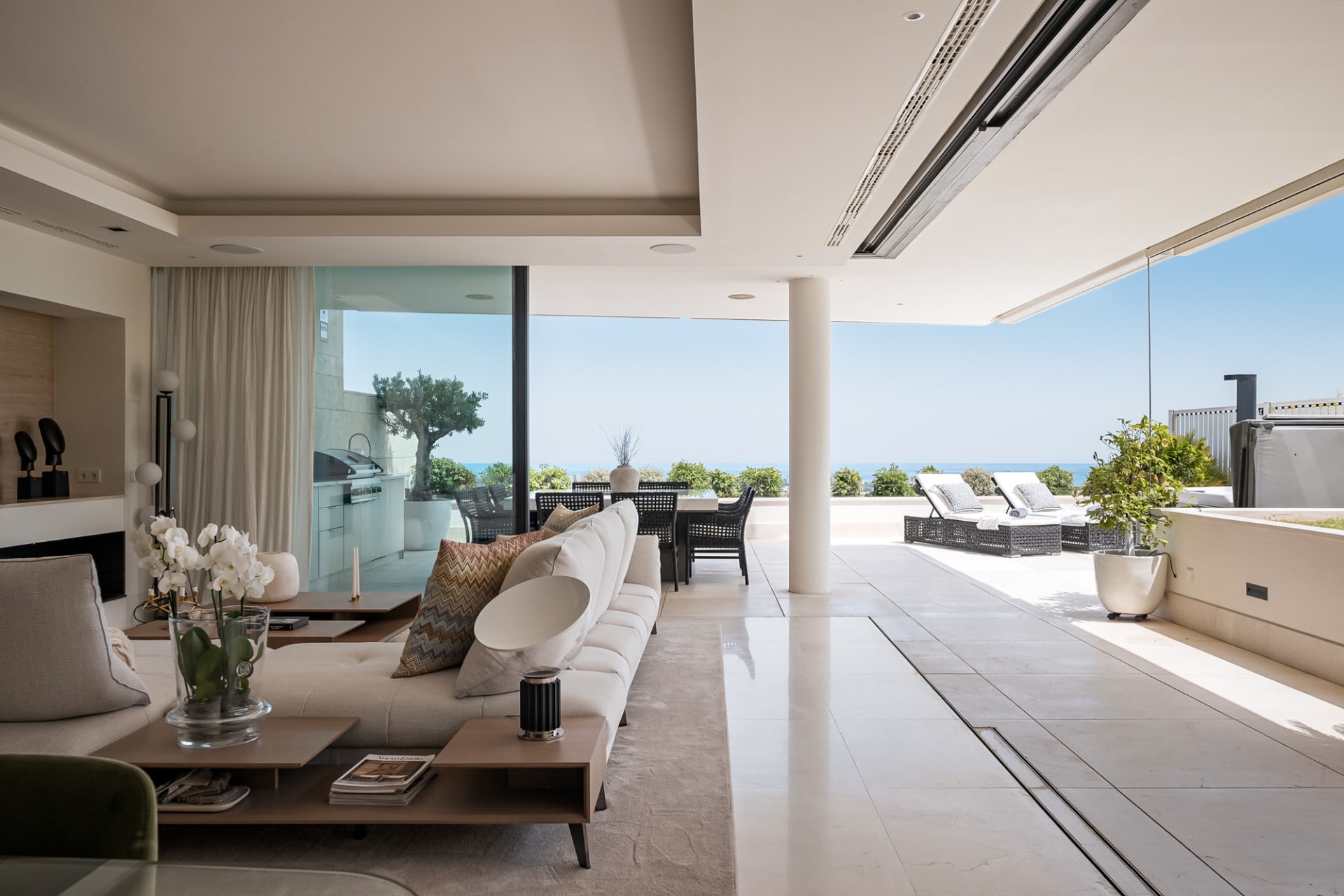 3 Bedroom Apartment for Sale in Monte Halcones, Marbella - €2,295,000 - 000247