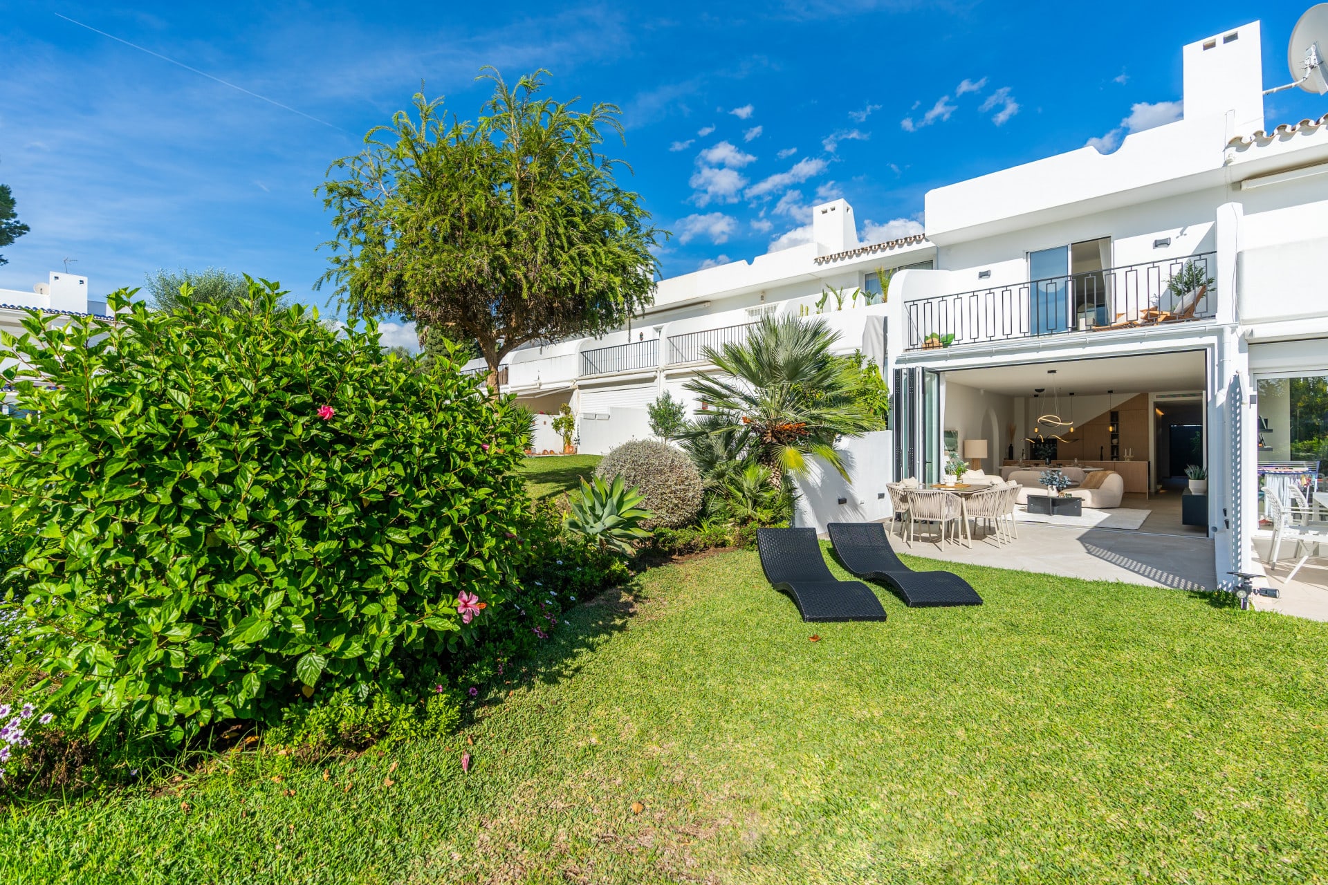 4 Bedroom House for Sale in Nueva Andalucia - La Rinconada, Marbella - €1,499,000 - 000249